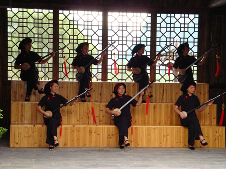 天琴演奏